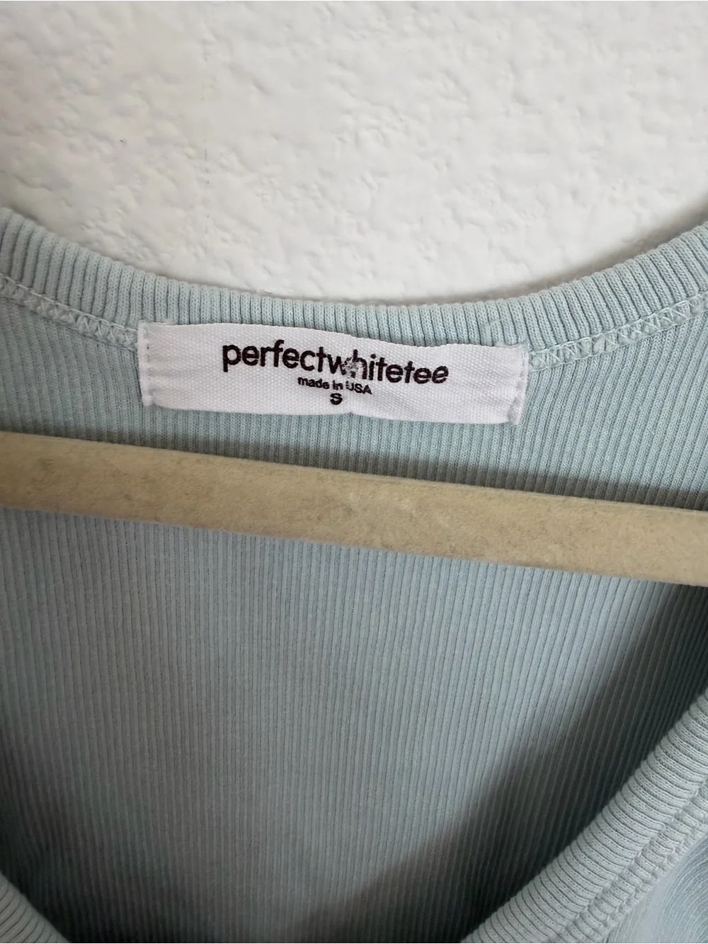 Perfect White Tee Ribbed v-Neck Tank Small - Picture 2 of 3